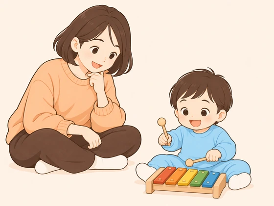 子どもが遊ぶ横で、親が次のおもちゃの希望を考えるイメージ